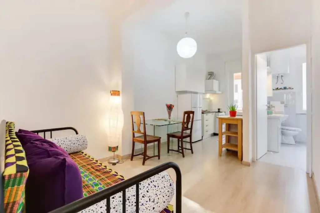 Cozy Vatican Apartment With Starry Balcony Garden Rome